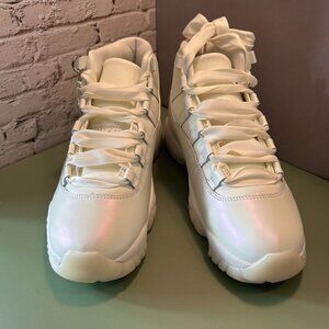 AIR JORDAN RETRO 11 (WOMEN) (10)